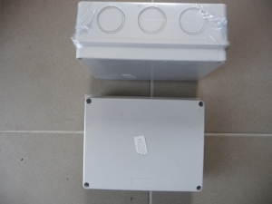 200x155x80 mm kiselosztó doboz