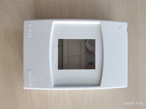 Lakáselosztó doboz, falon kívüli, 3+1 modul, 90x150 IP30